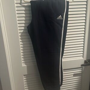 NWT Adidas Men’s Multi-Sport Elastic Waist Athletic pants with tapered legs.